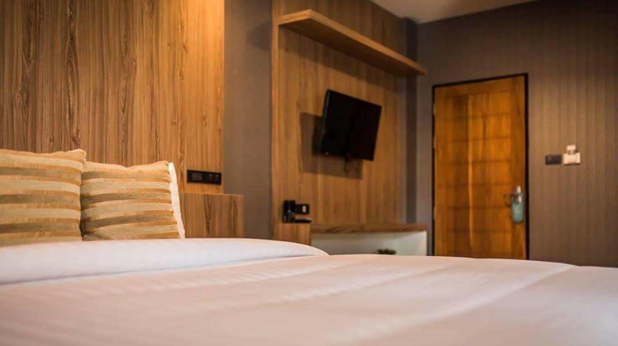 Le Terrarium Bed & Sleep Chiang Rai Hotel Ngoại thất bức ảnh